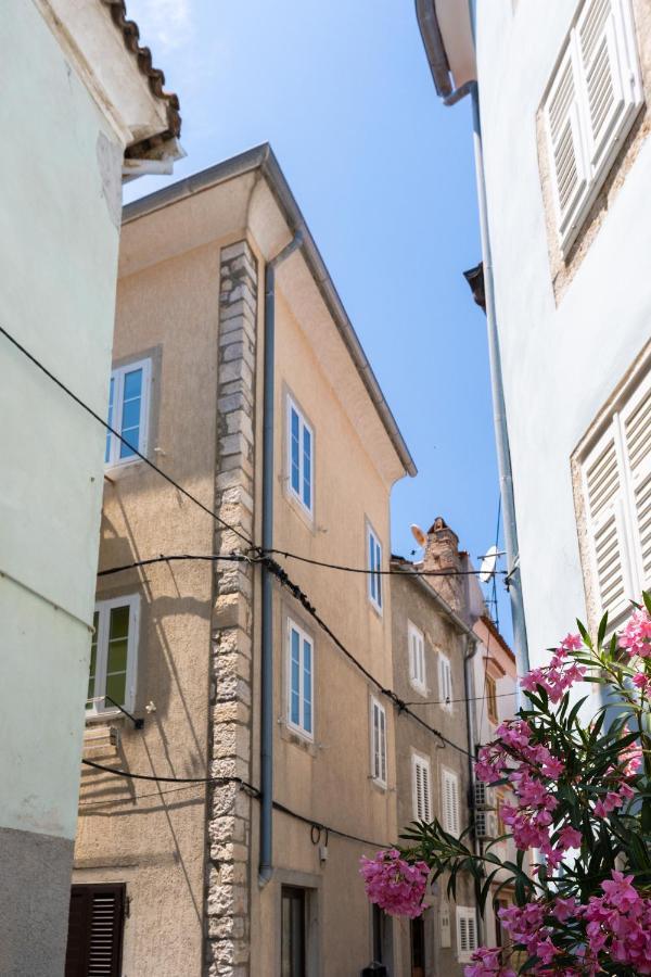 Apartman Antonija Cres Exterior photo