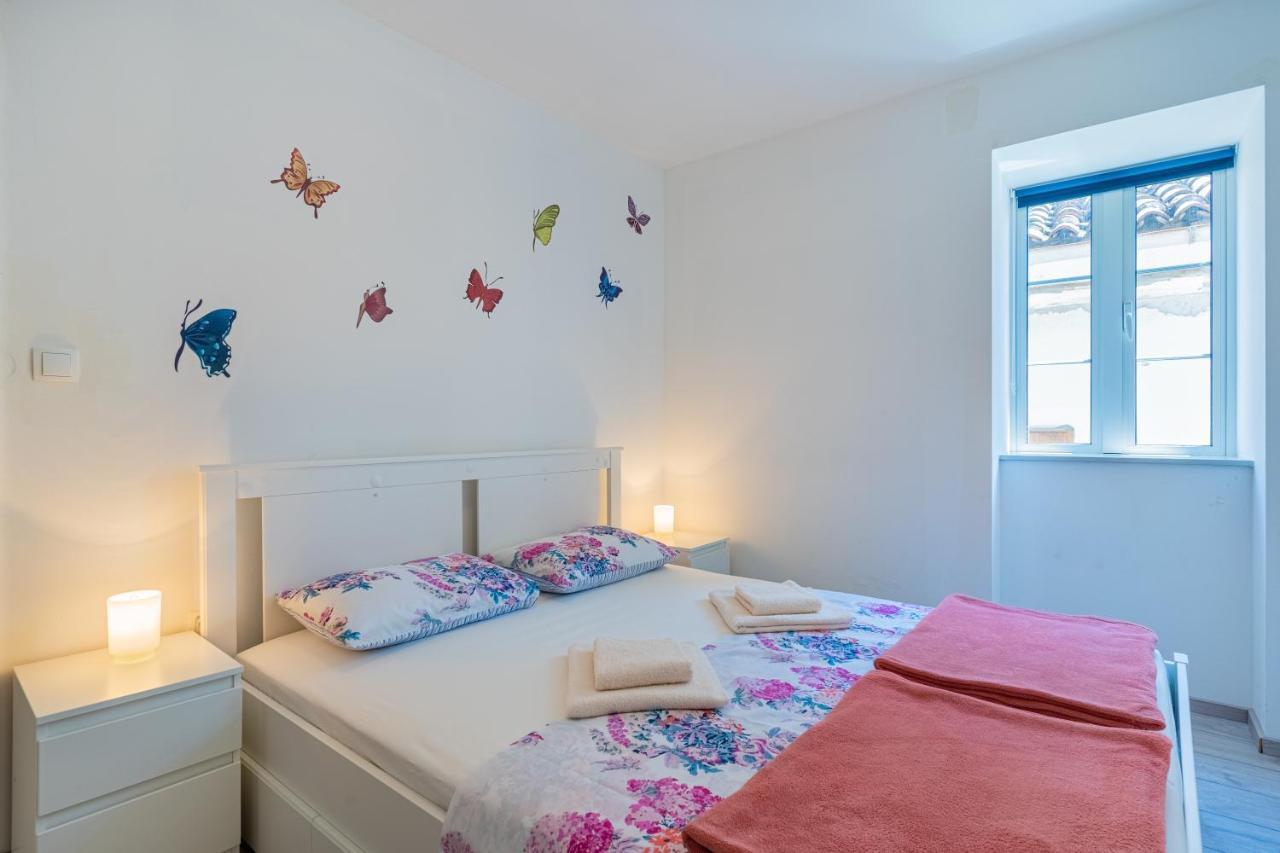 Apartman Antonija Cres Exterior photo