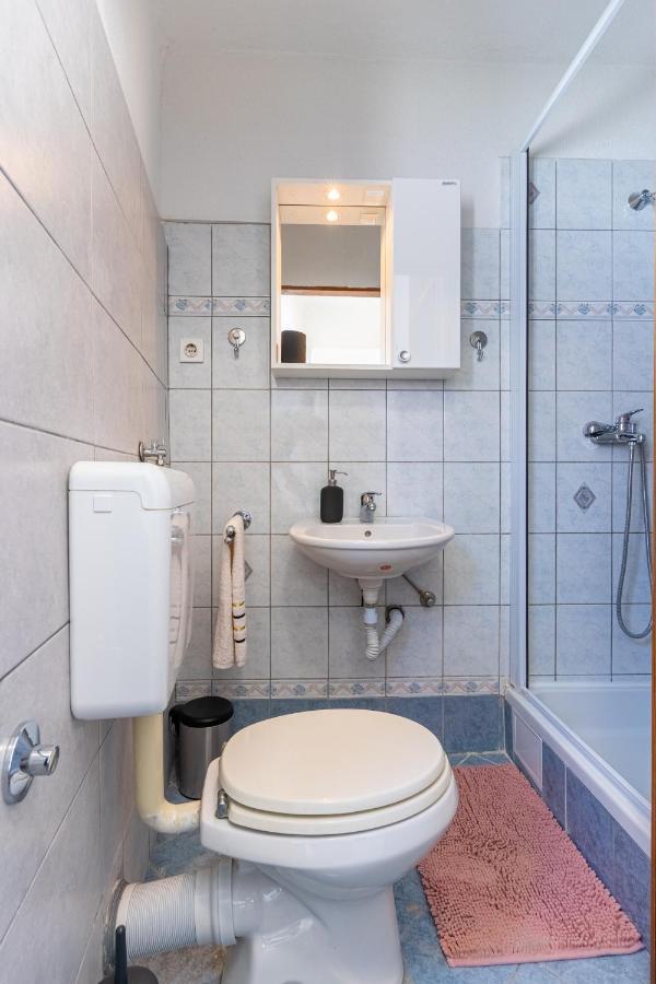 Apartman Antonija Cres Exterior photo